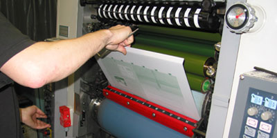 Contamos con los mejores profesionales del área gráfica.  Image 05